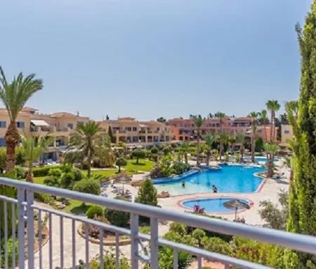 Josefa's Place With A Pool View